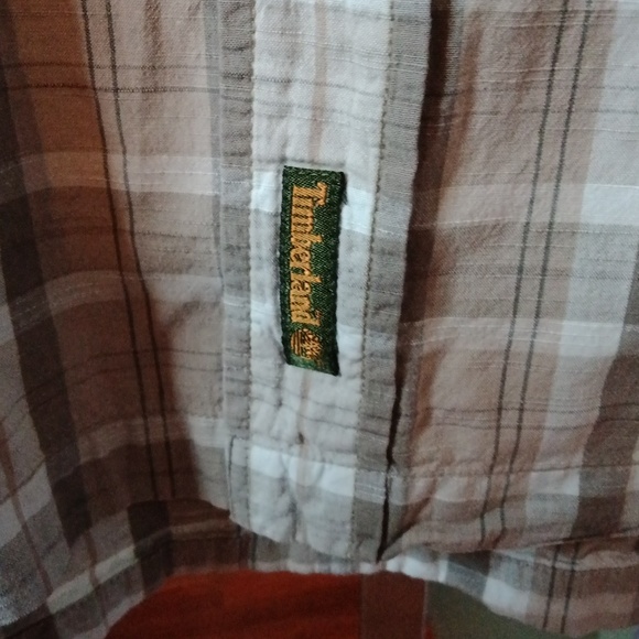 Essential Timberland Tan Plaid Button Up SS Shirt Sz Small - Picture 5 of 10